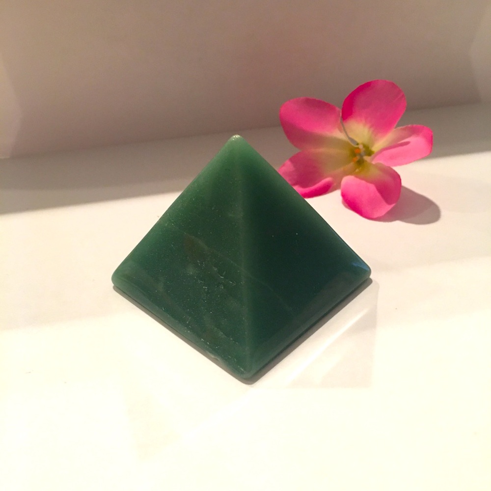 Aventurine Pyramid. New.